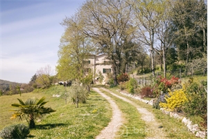 propriete à la vente -   24150  LALINDE, surface 252 m2 vente propriete - UBI481823744